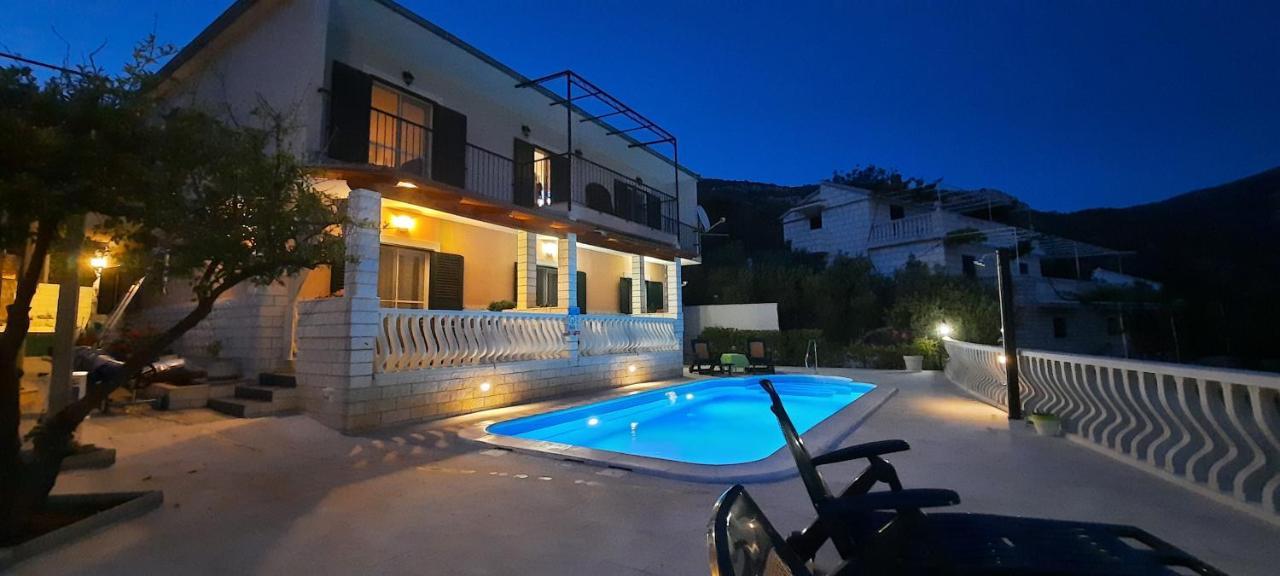 Apartments Suho Komiža المظهر الخارجي الصورة