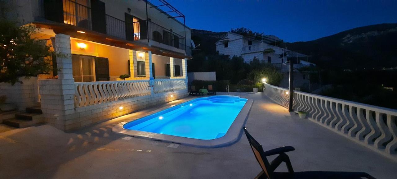 Apartments Suho Komiža المظهر الخارجي الصورة