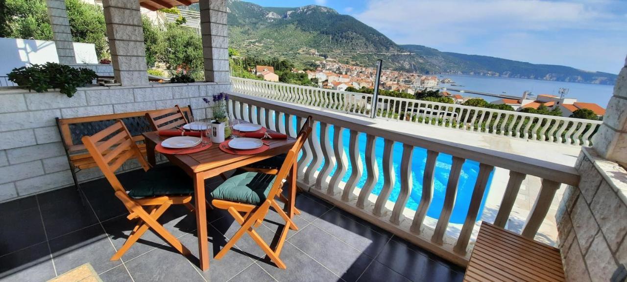 Apartments Suho Komiža المظهر الخارجي الصورة