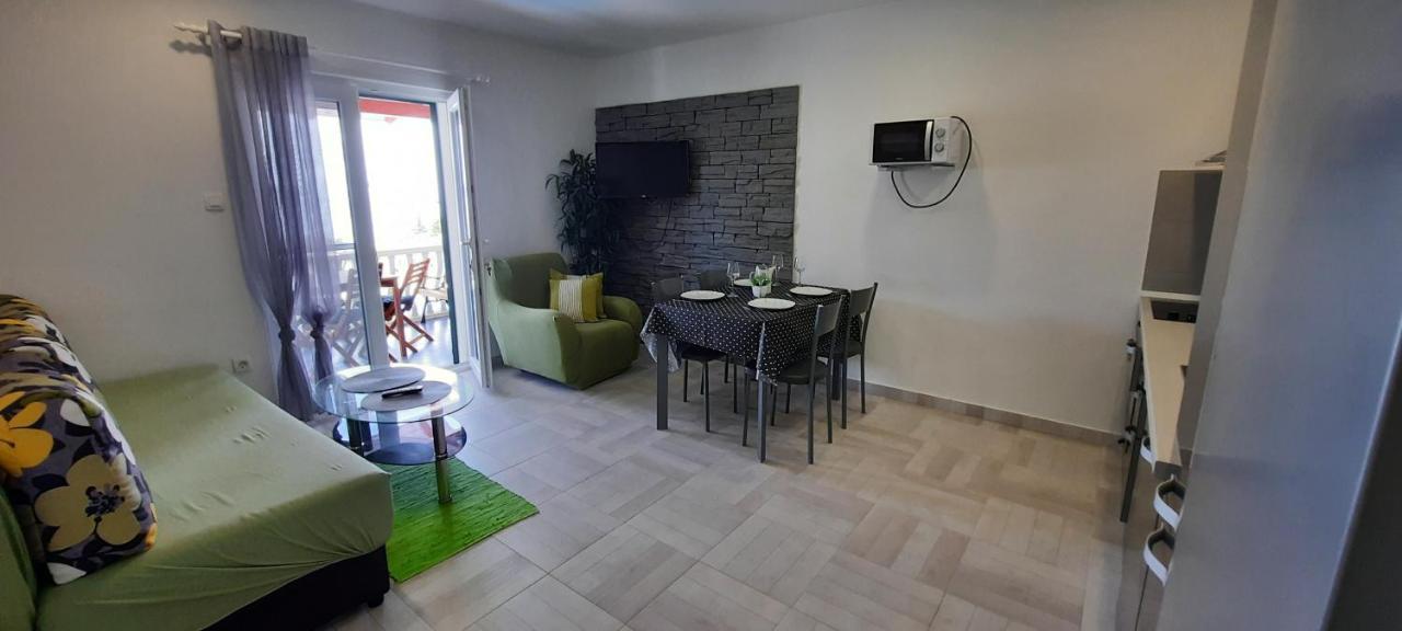 Apartments Suho Komiža المظهر الخارجي الصورة